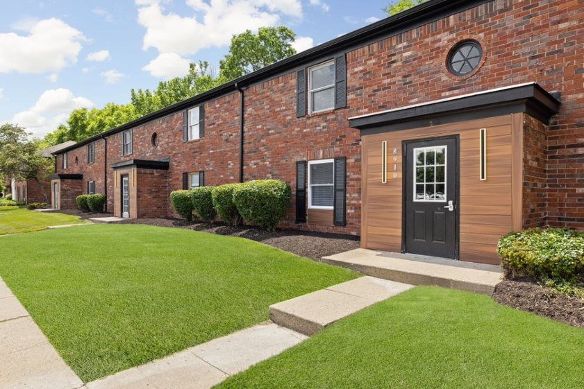 an exterior view of the front of a building