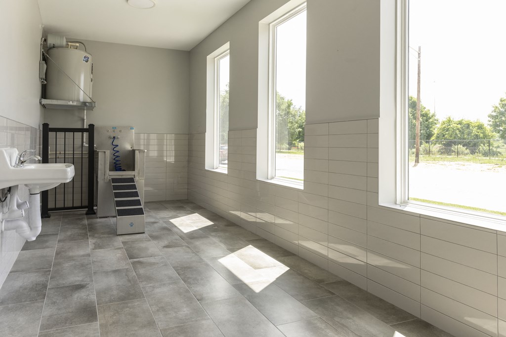 Dog Wash at Wesmont, Indianapolis, 46202