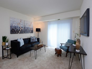 Sophisticated Apartment Living Sophisticated Apartment Living at Woodsdale Apartments, Maryland, 21009 - Photo Gallery 3