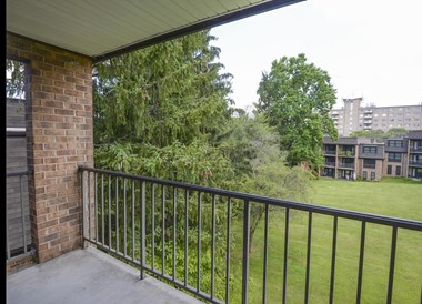 101 Kenilworth Park Drive 1-3 Beds Apartment for Rent - Photo Gallery 3