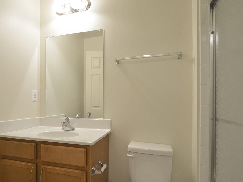 The Pointe At Manorgreen Townhomes