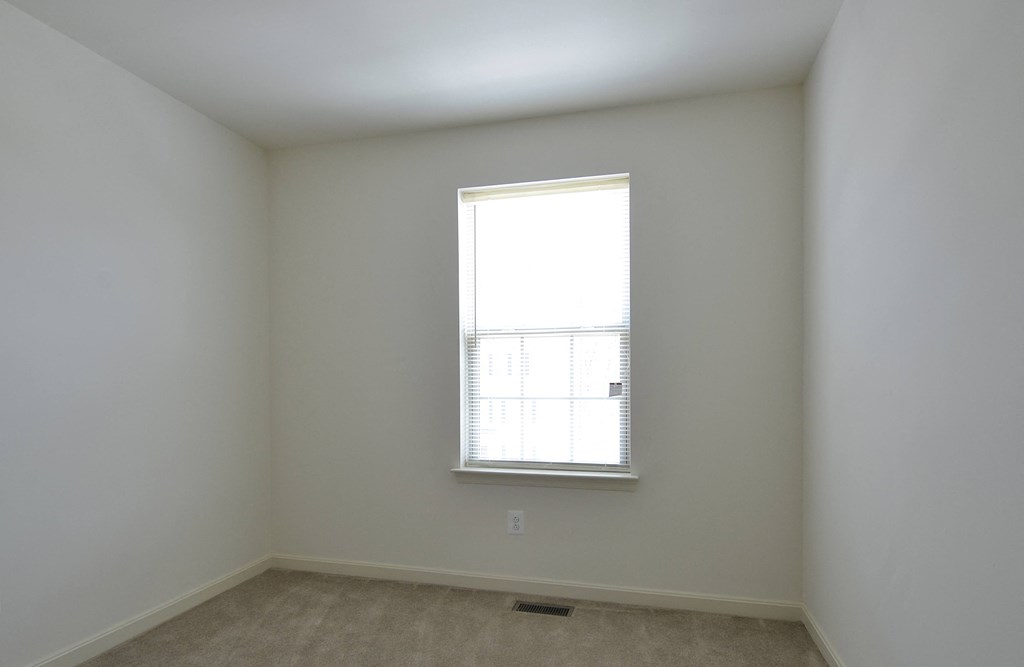 The Pointe At Manorgreen Townhomes