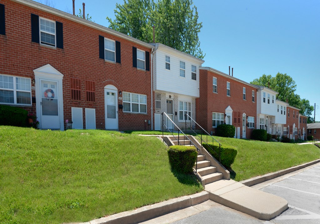 Exterior view of property at Colony Hill Apartments & Townhomes, Maryland