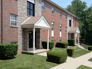 3601 Yennar Lane, 2A 1-3 Beds Apartment for Rent - Photo Gallery 1