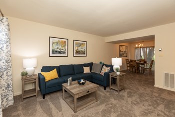 Living Room TH - Photo Gallery 3