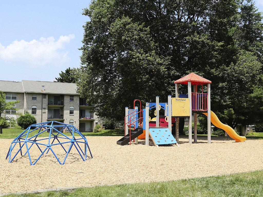 Fun Stop Tot Lot at Woodridge Apartments, 3901 Noyes Circle,21133