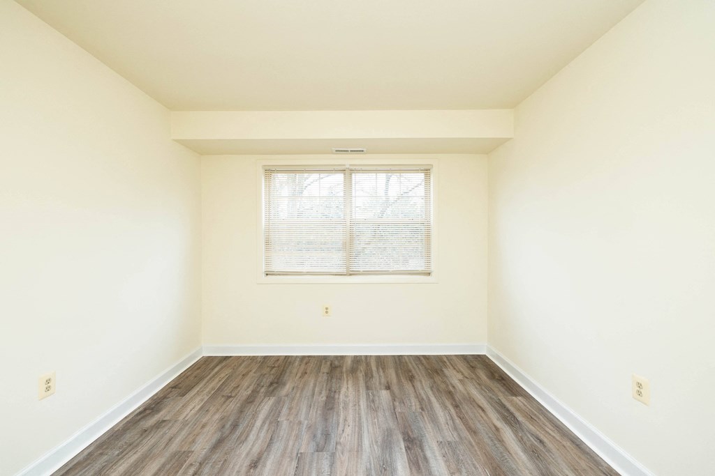 Comfortable Bedroom at Seminary Roundtop Apartments, Lutherville, 21093