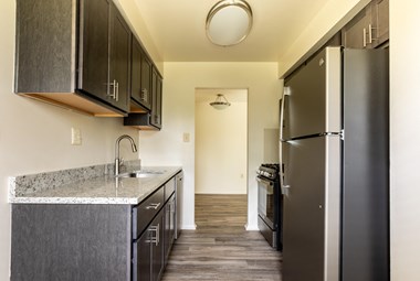 Renovated Kitchen at Seminary Roundtop in Lutherville-Timonium - Photo Gallery 4