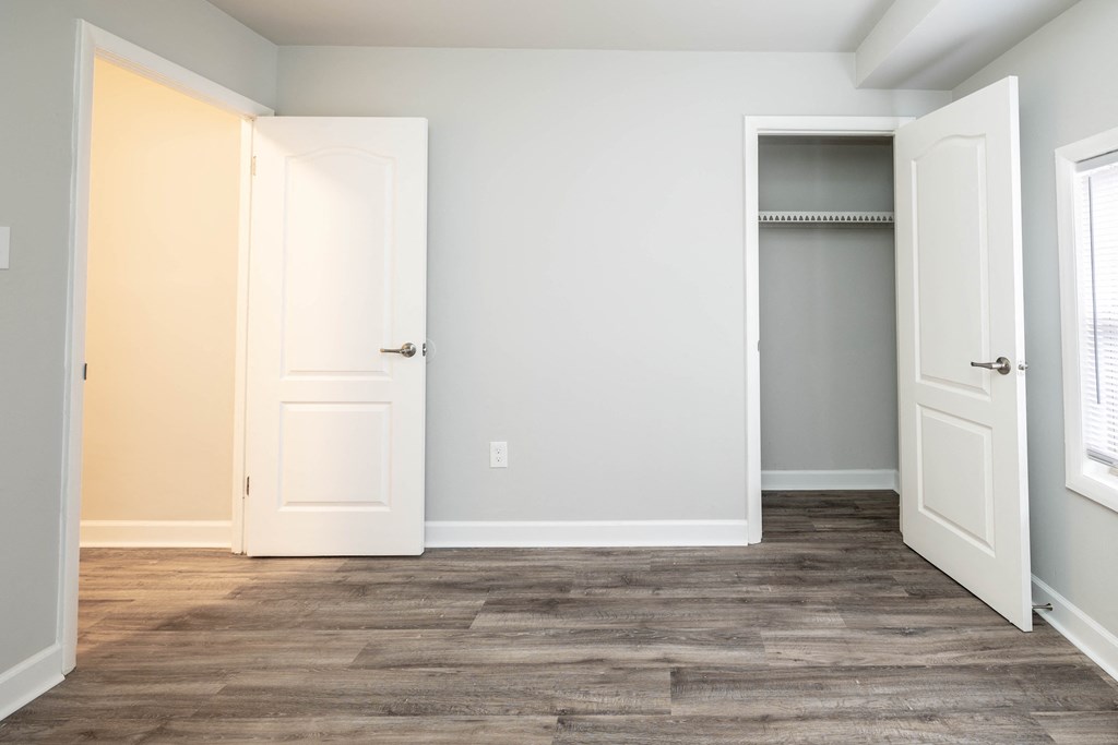 Bedroom with closet at Cub Hill Apartments, Baltimore, MD, 21234