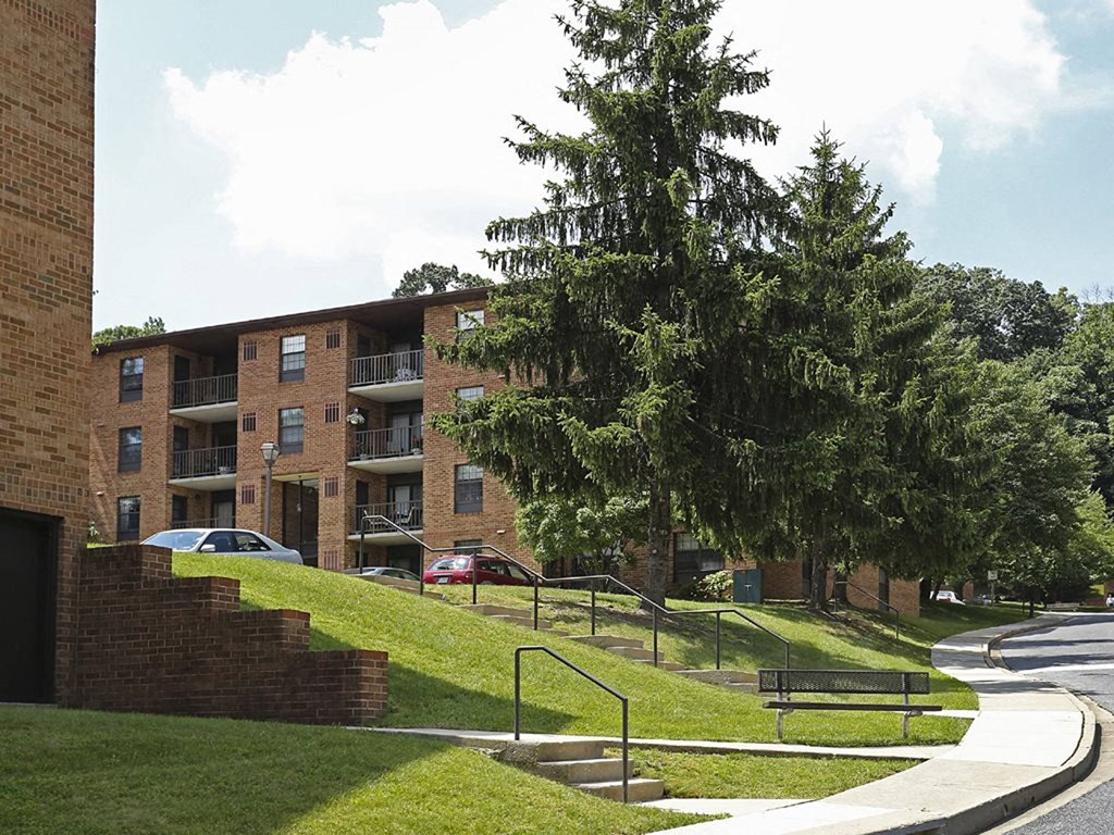 Beautiful landscaping at Ivy Hall Apartments*, Towson Maryland