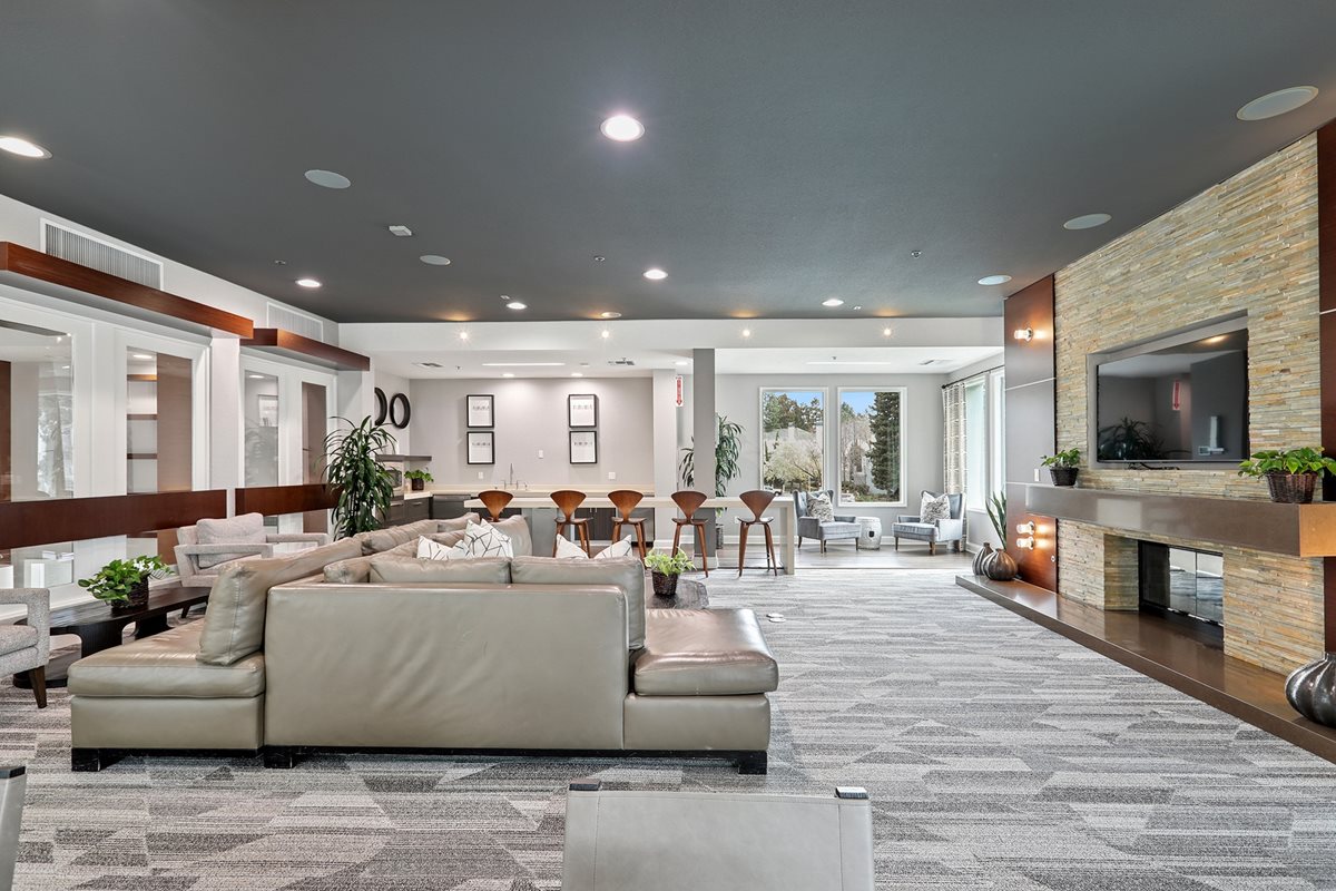 Elan at River Oaks Apartments