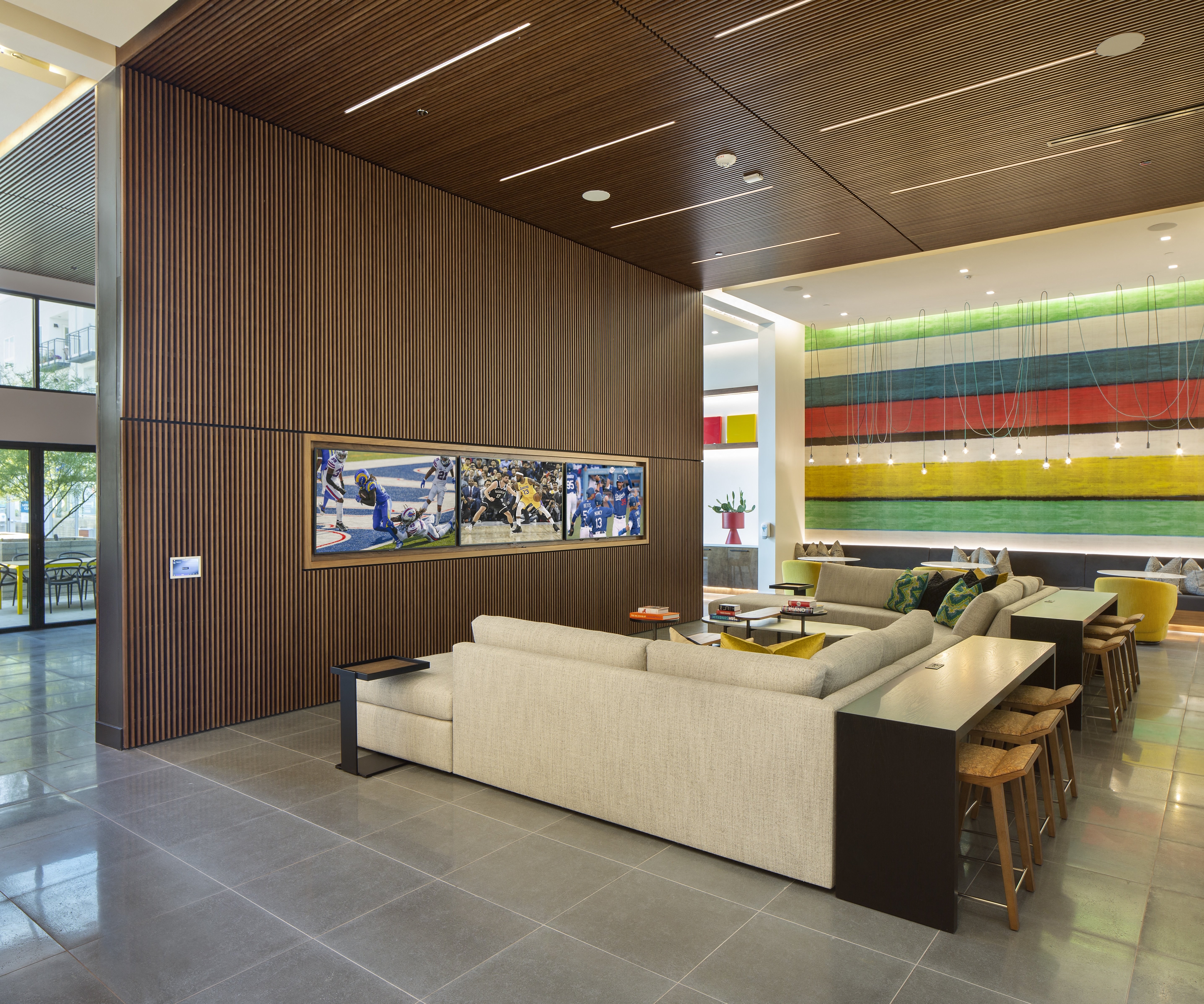 Symmetry is a similar property to Devonshire Arms Towers located in Northridge