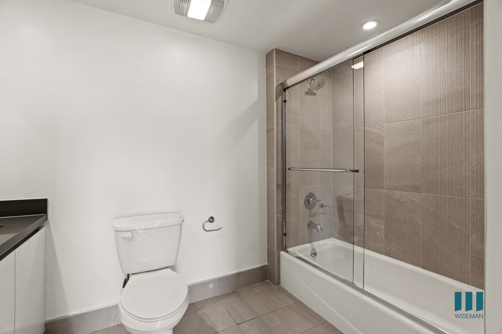 Bathroom with Bathtub with Glass Door