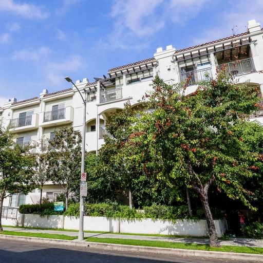 Street View of Sweetzer on Third by Wiseman