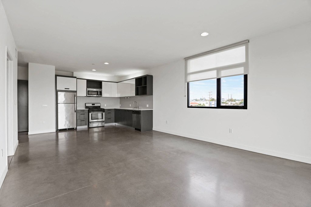 Open-Concept Kitchen and Dining Areas