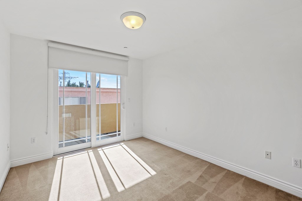 Bedroom with Balcony