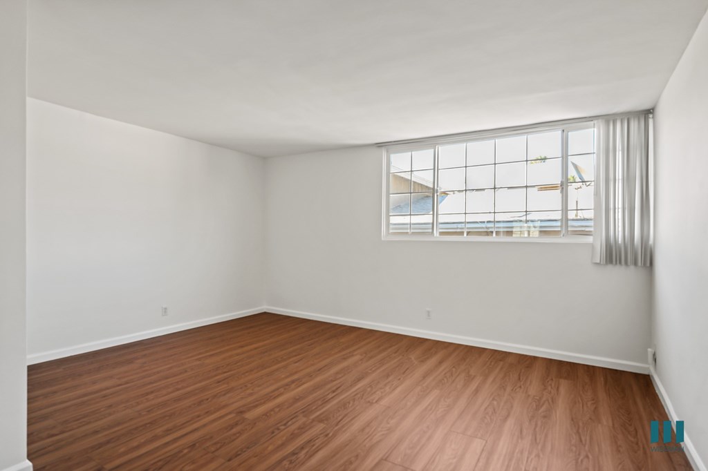 Bedroom with Hardwood Flooring