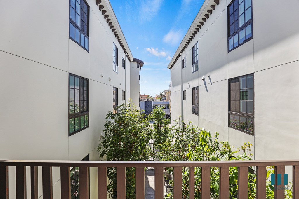 Interior View of Kiowa Stone by Wiseman