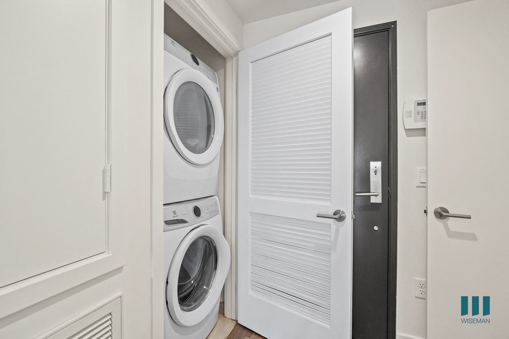 In-Suite Washer & Dryer