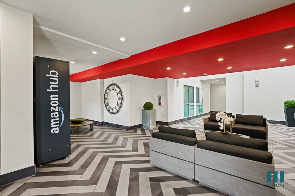 Lobby Area with Seating and a Resident Package Locker
