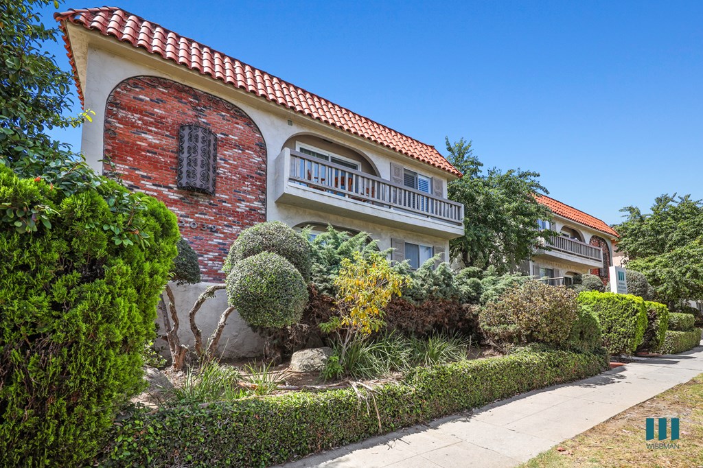Sidewalk View of Goshen Bundy by Wiseman