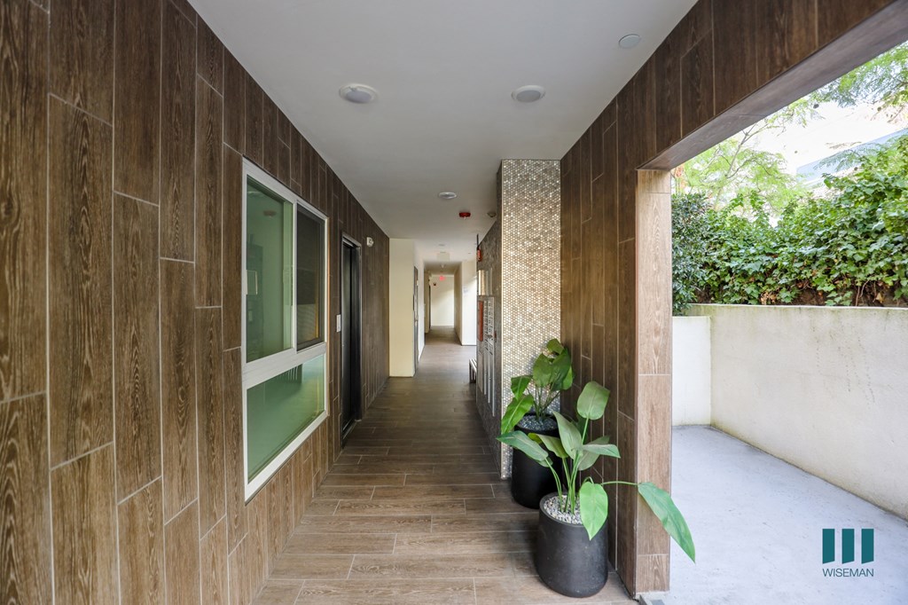 Wellesley Ten By Wiseman