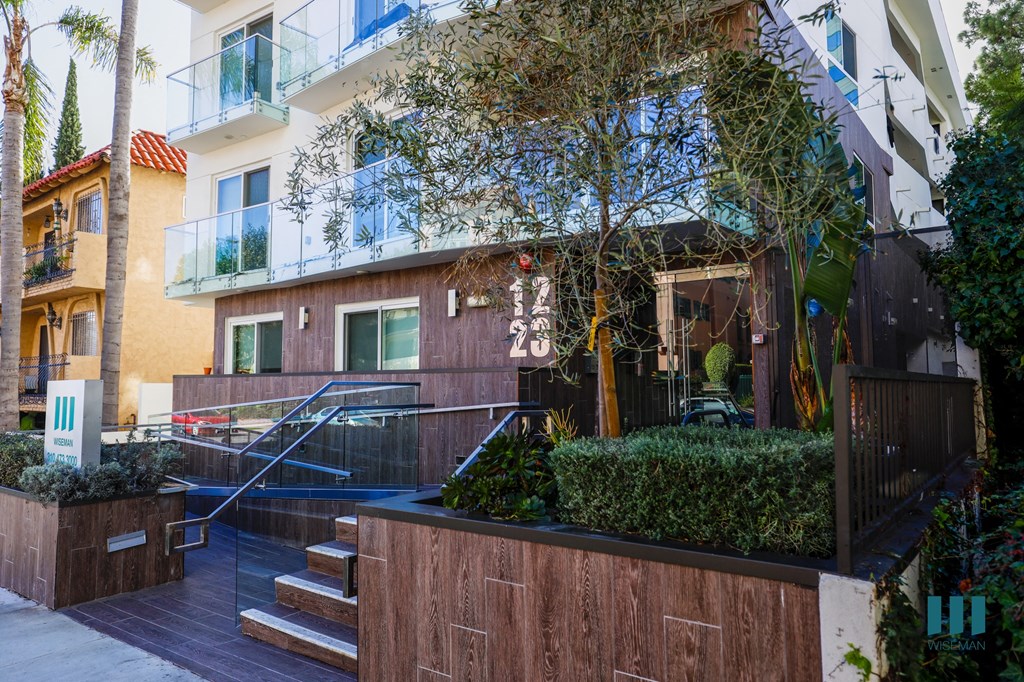 Wellesley Ten By Wiseman