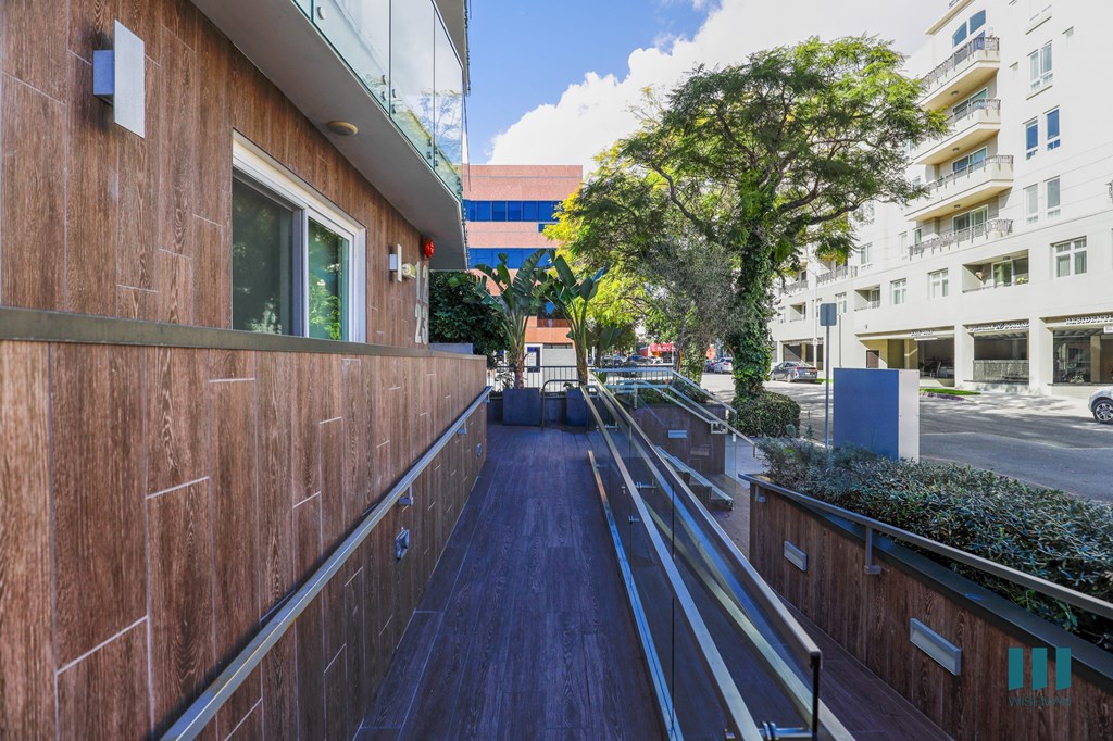 Wellesley Ten By Wiseman