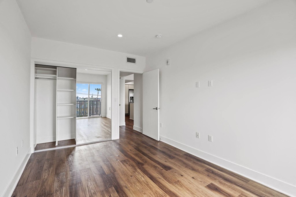 Large-Size Bedroom with Closet with Shelving
