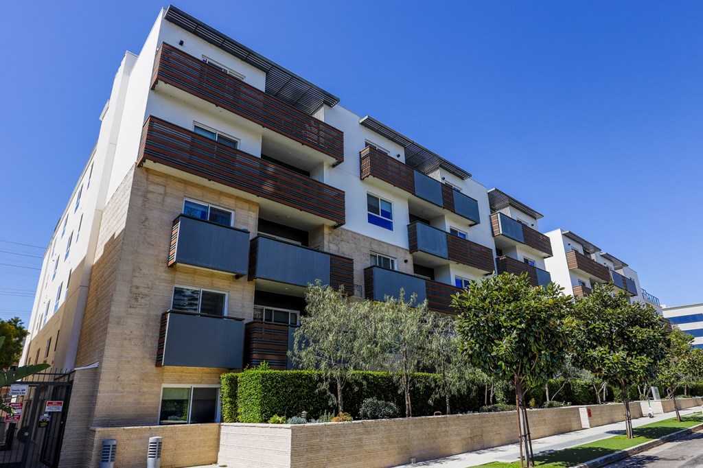 Street View of Westgate Wonder by Wiseman