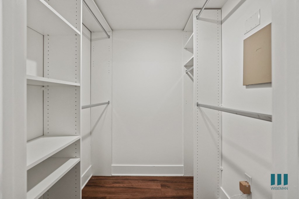 Wellesley Ten By Wiseman