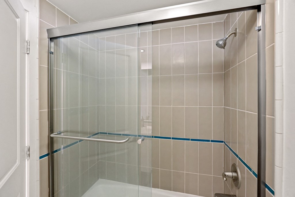 Bathroom with Bathtub with Glass Doors