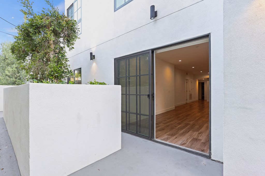 Large Patios and Exterior Walkways