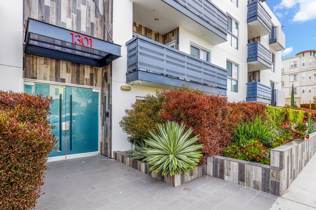 Brockton Manor by Wiseman