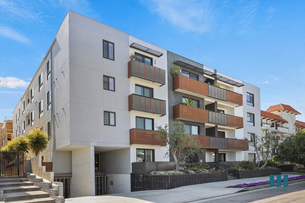 Martel Flats by Wiseman