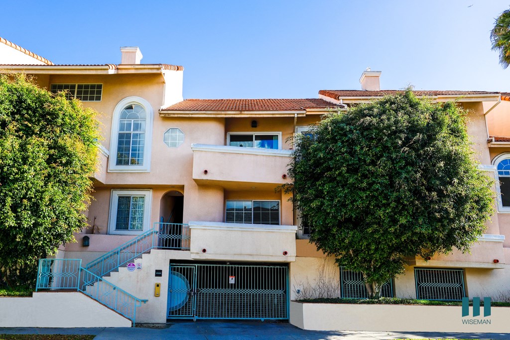Entrance of Resident Garage