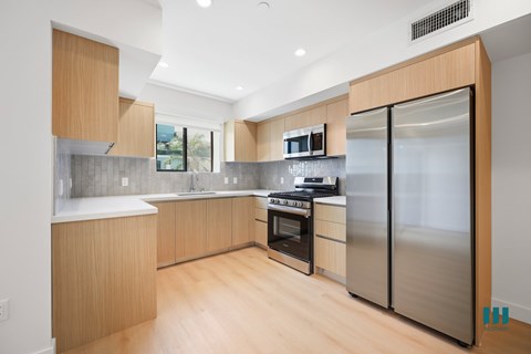 1500 Hi Point Studio-3 Beds Apartment for Rent
