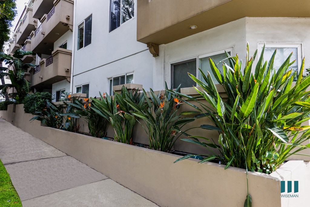 Front Sidewalk of Purdue Point