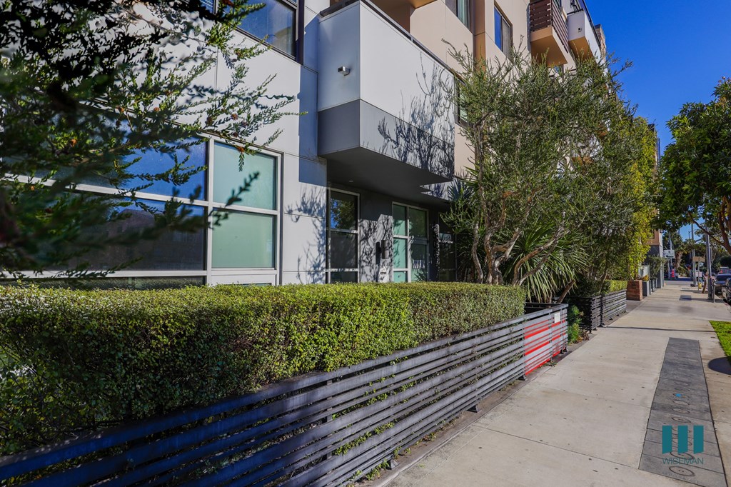 Sidewalk View of Santa Monica Federal by WIseman