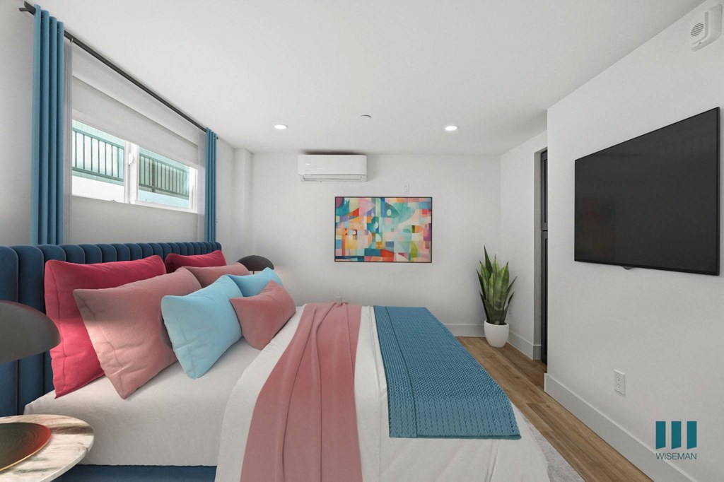 Bedroom with Recessed Lighting and Vinyl Flooring