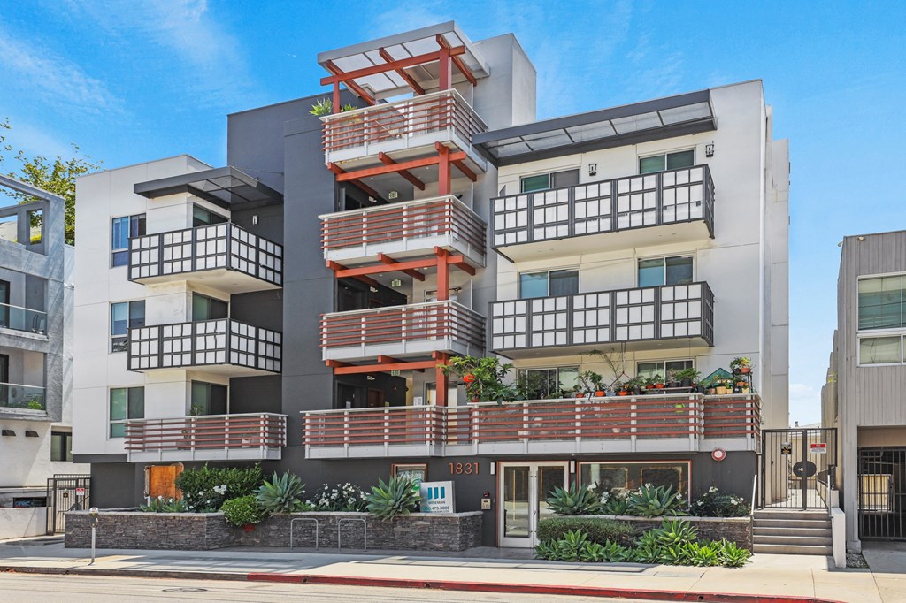 Street View of Sawtelle Pearl by Wiseman