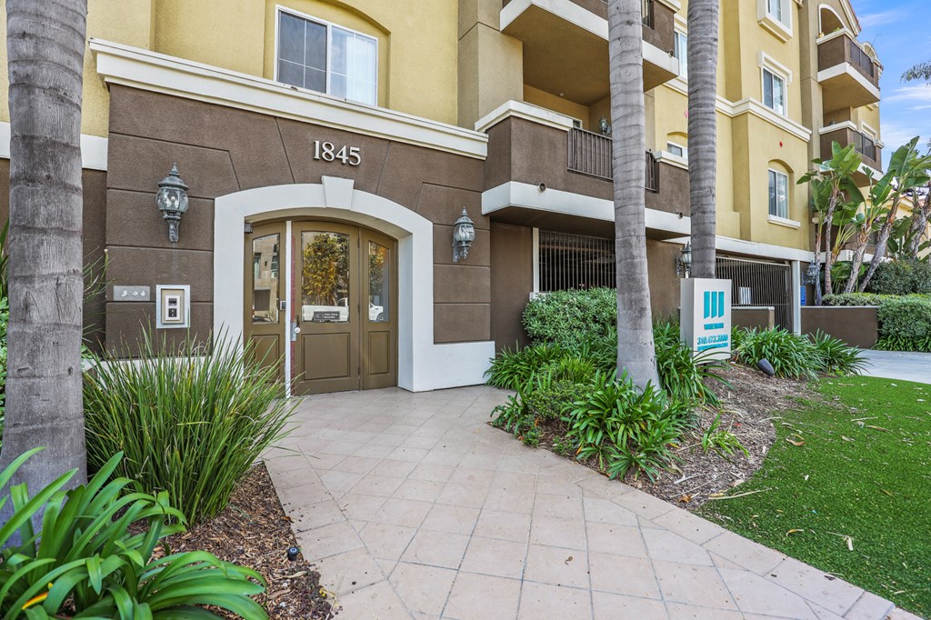 Front Entrance to Butler Eighteen by Wiseman