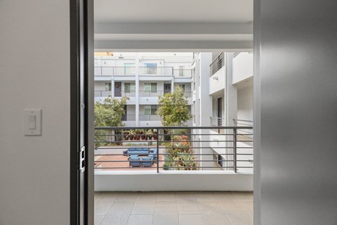 Large-Size Patio with Courtyard Views