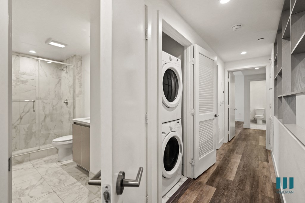 Fox Eight By Wiseman