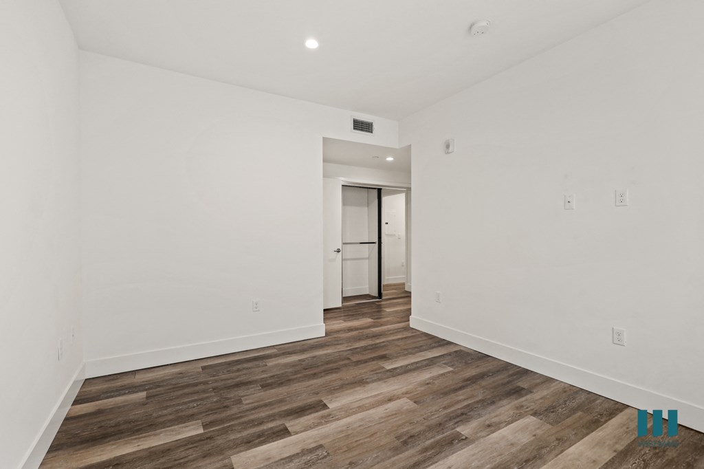 Fox Eight By Wiseman