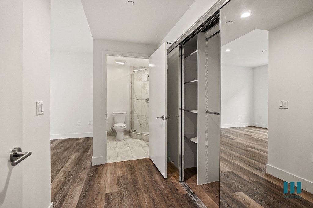 Fox Eight By Wiseman