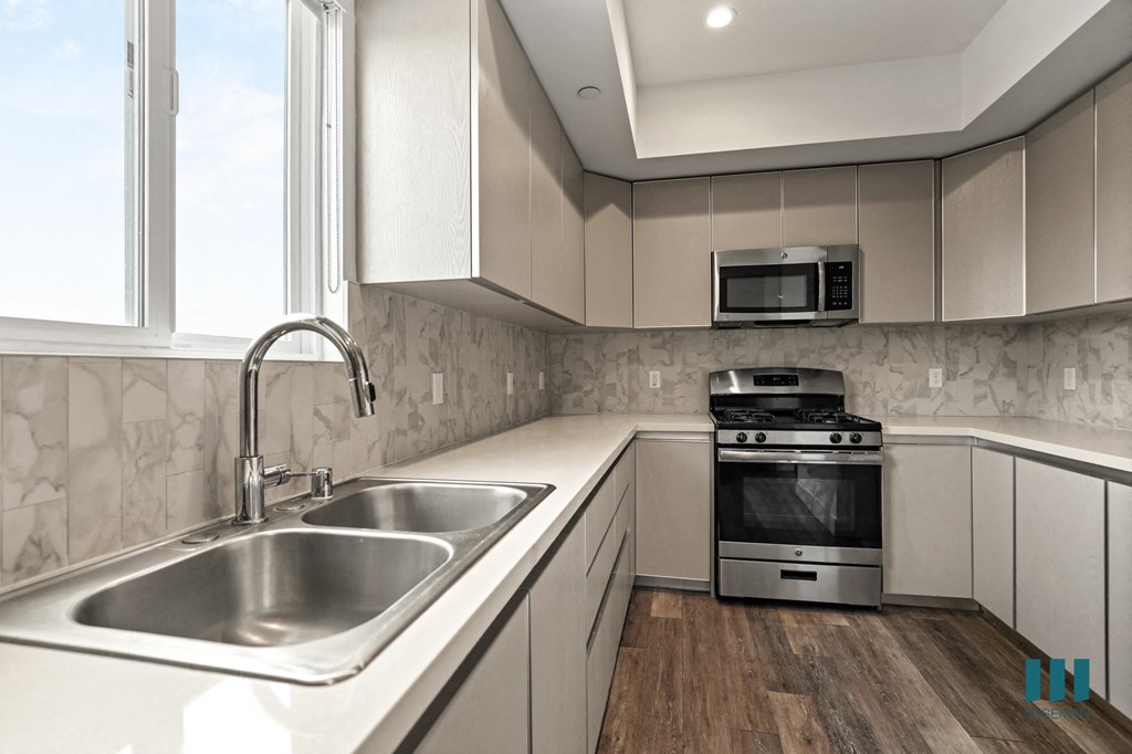 Fox Eight By Wiseman