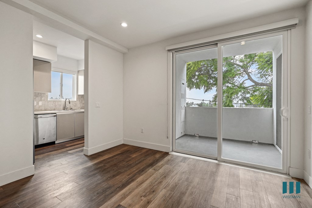 Fox Eight By Wiseman