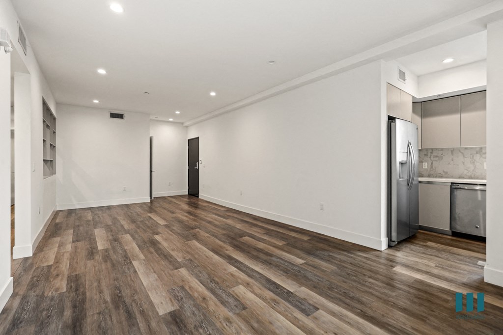 Fox Eight By Wiseman