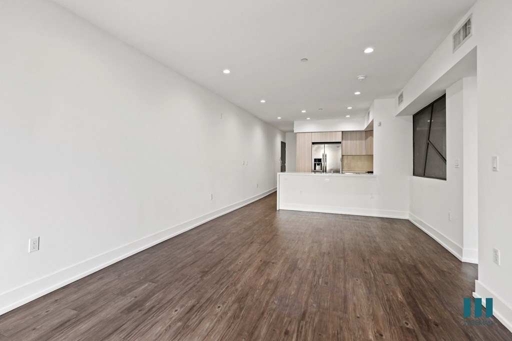 Open-Concept Kitchen and Dining Area